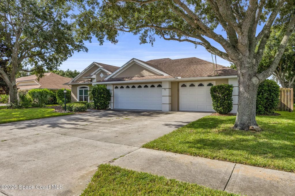 6197 Arlington Circle, Melbourne