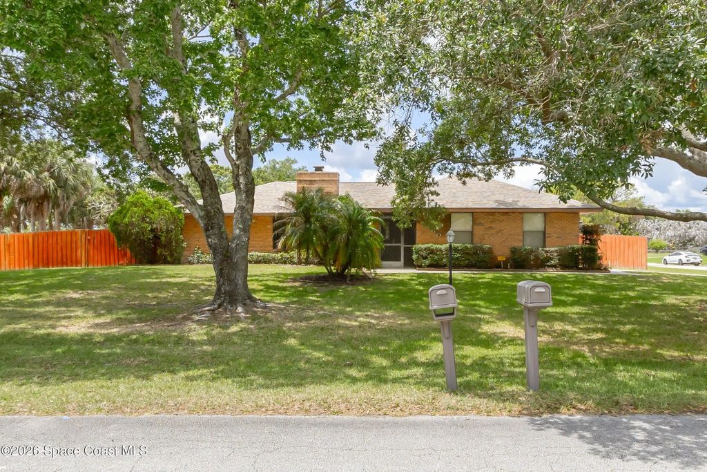 460 Neptune Drive Ne, Palm Bay