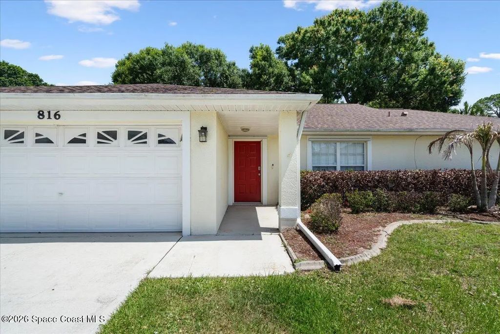 816 Hunters Creek Drive, Melbourne