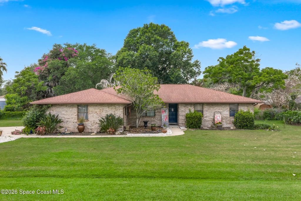 874 Gabriel Avenue Ne, Palm Bay
