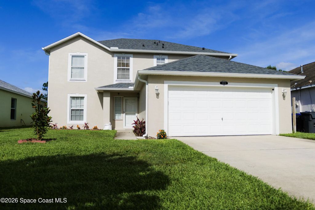 569 Macon Drive E, Titusville