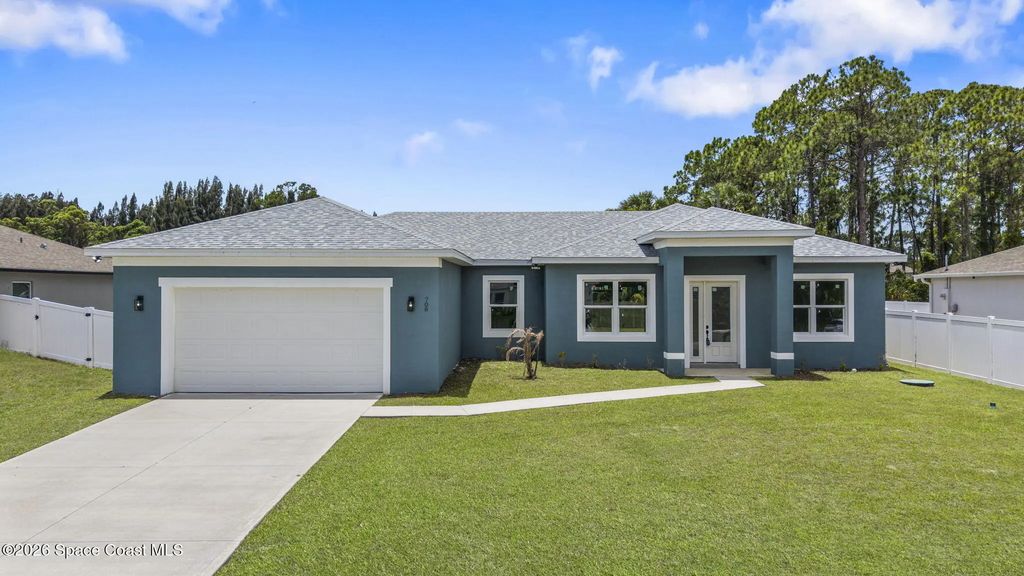 708 Daysland Avenue Sw, Palm Bay