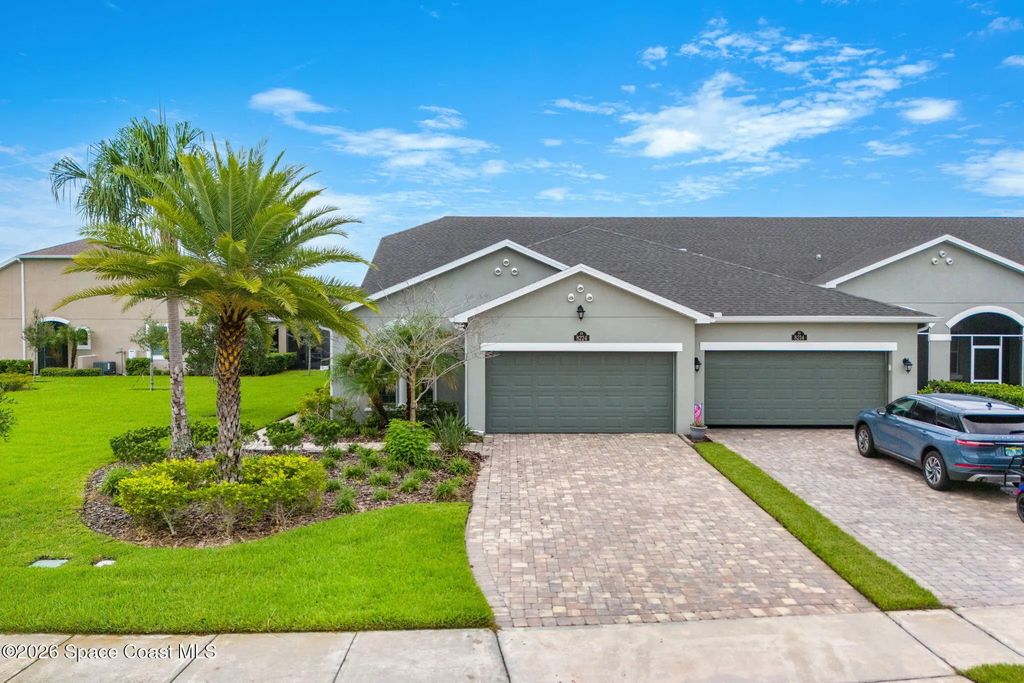 8224 Loren Cove Drive, Melbourne