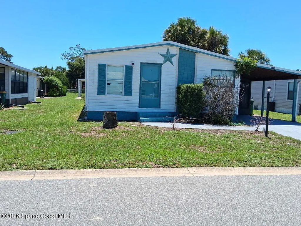 478 E Dolphin Circle E, Barefoot Bay
