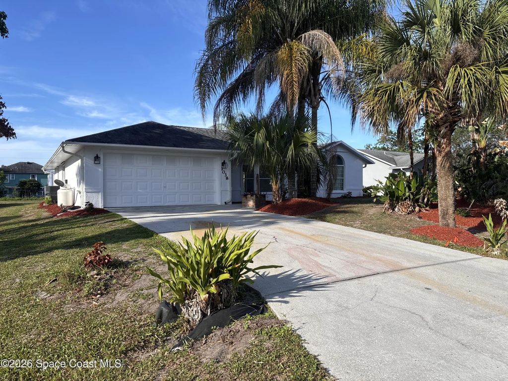 1038 Lynbrook Street Nw, Palm Bay