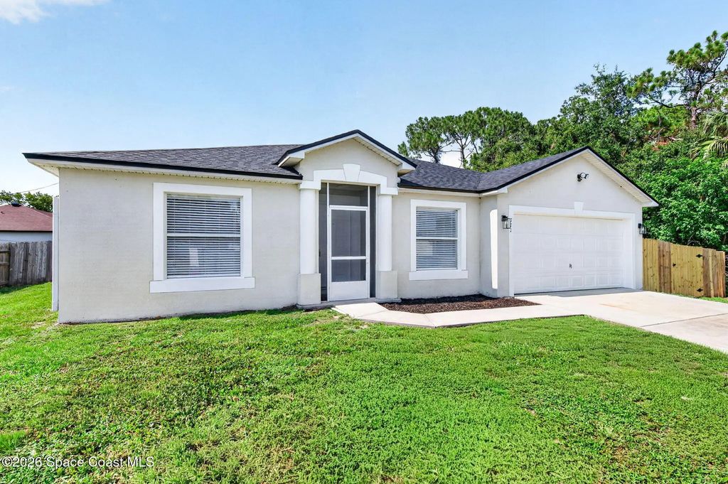 711 Avalon Street Se, Palm Bay