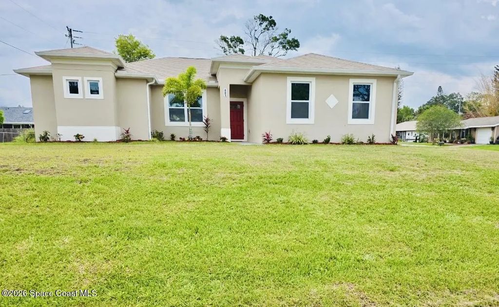 401 Homestead Avenue Ne, Palm Bay