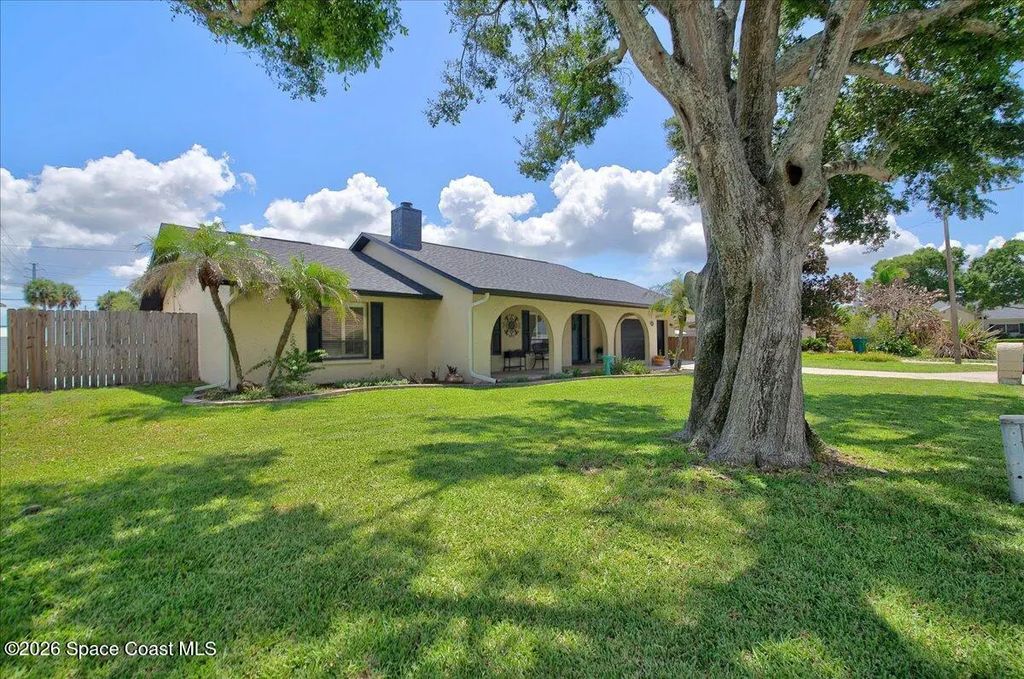 200 Forest Hill Drive, Cocoa