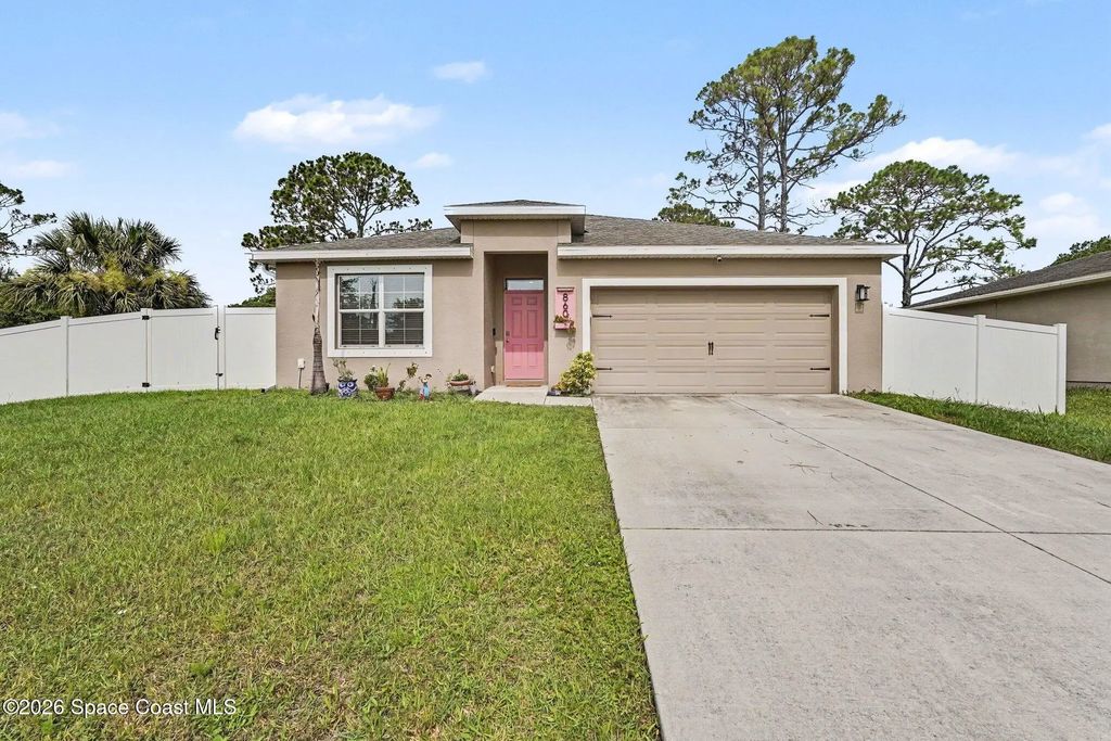 860 Airport Avenue Se, Palm Bay