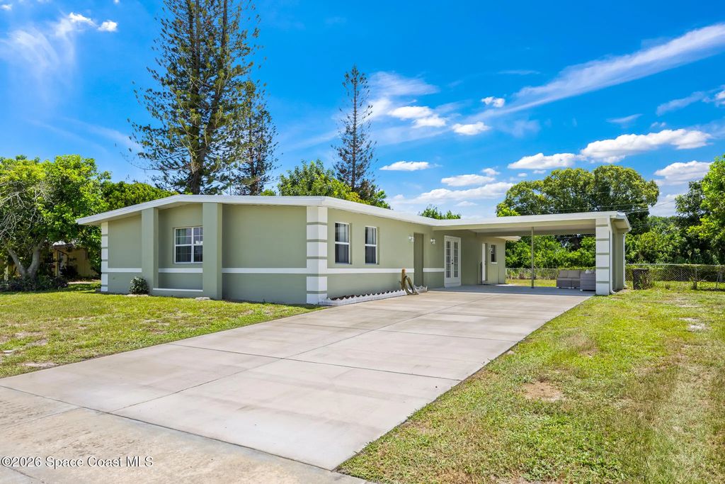 777 James Circle Ne, Palm Bay