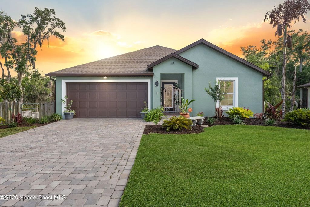 881 Mandarin Drive Ne, Palm Bay
