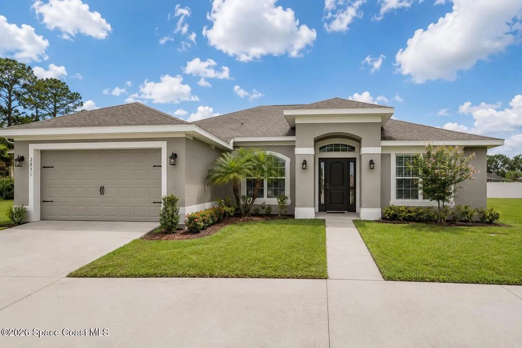 147 Sw Whirl Street Sw, Palm Bay