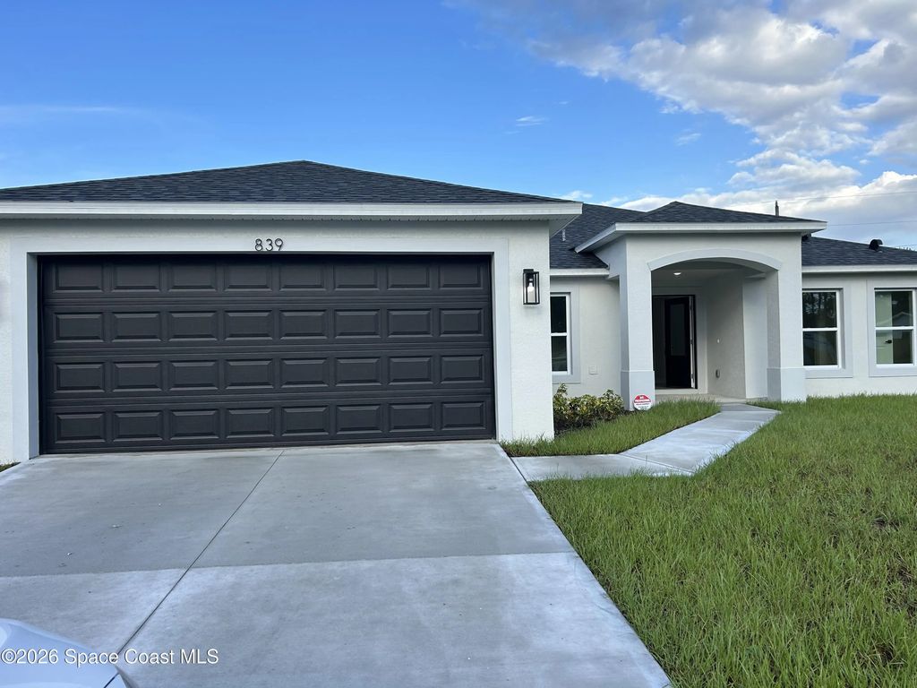 839 Everglade Avenue Se, Palm Bay