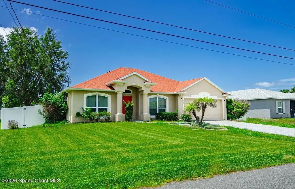 298 Silver Frost Street Se, Palm Bay