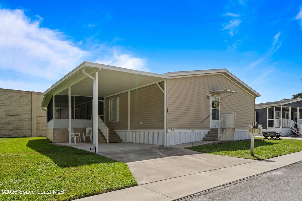264 Holiday Park Boulevard Ne, Palm Bay