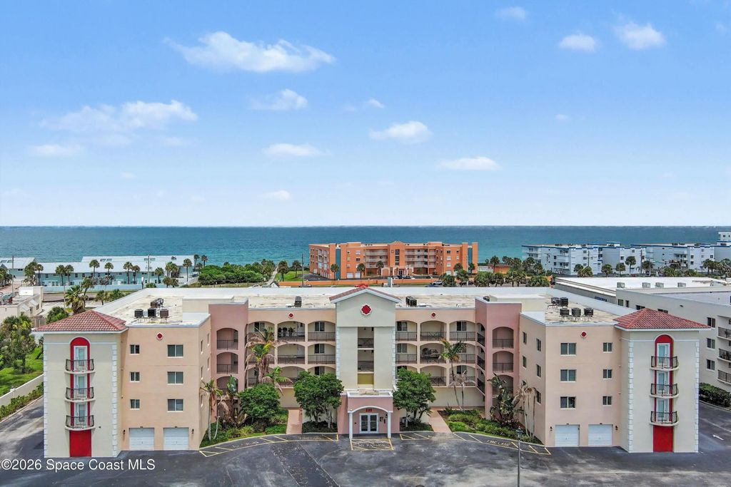 123 Lancha Circle 105, Satellite Beach