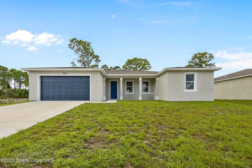 1254 Heitzman Avenue Sw, Palm Bay