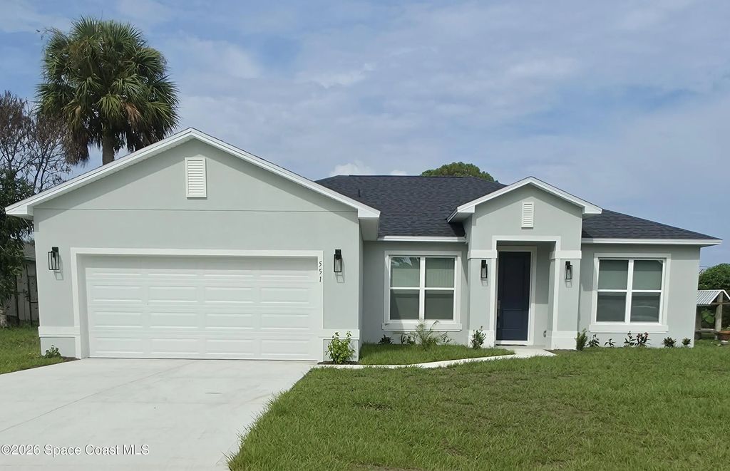 551 Borraclough Avenue Nw, Palm Bay