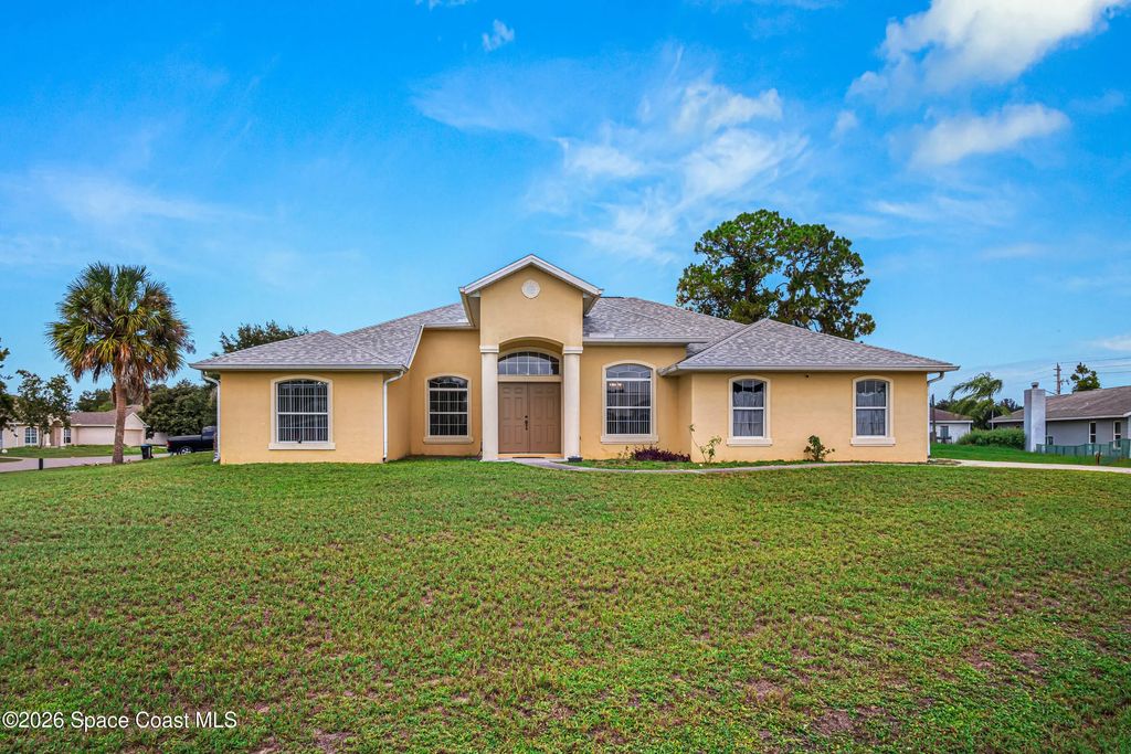 525 Justine Avenue Nw, Palm Bay