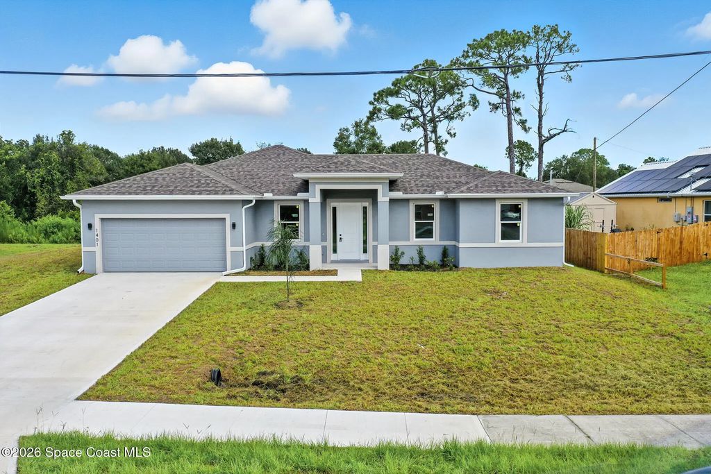 645 Parrotfish Street Sw, Palm Bay