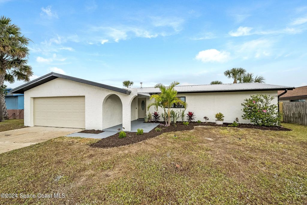 1730 E Riviera Drive, Merritt Island