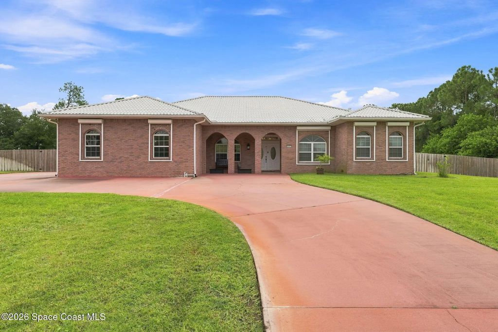 8605 Lake Ridge Drive, Palm Bay