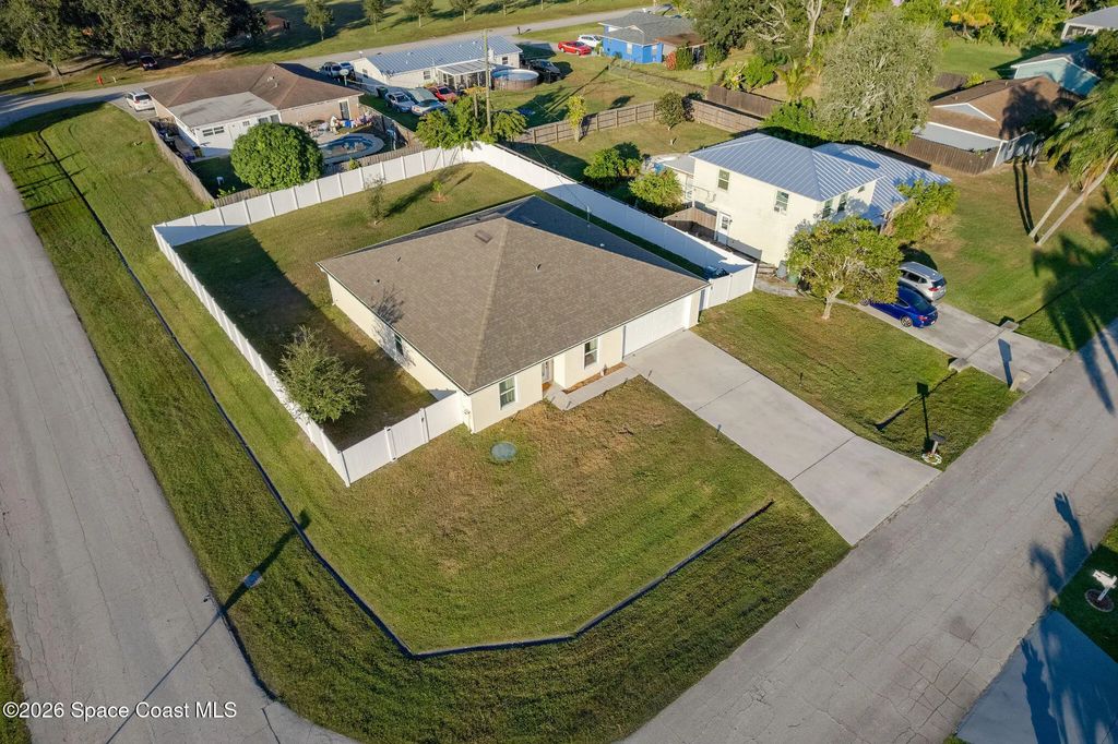 597 Nw Kilpatrick Avenue, Port St. Lucie
