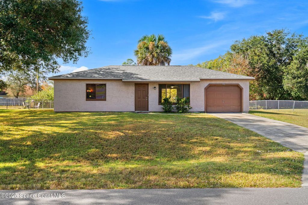 268 Melba Avenue Nw, Palm Bay