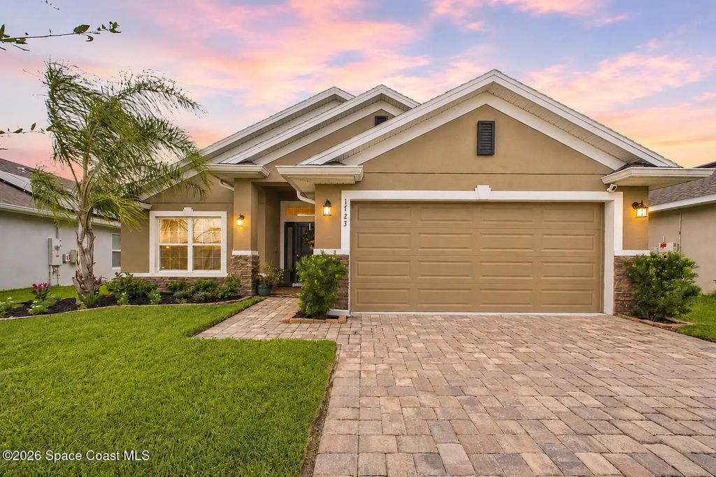 1723 Middlebury Drive Se, Palm Bay