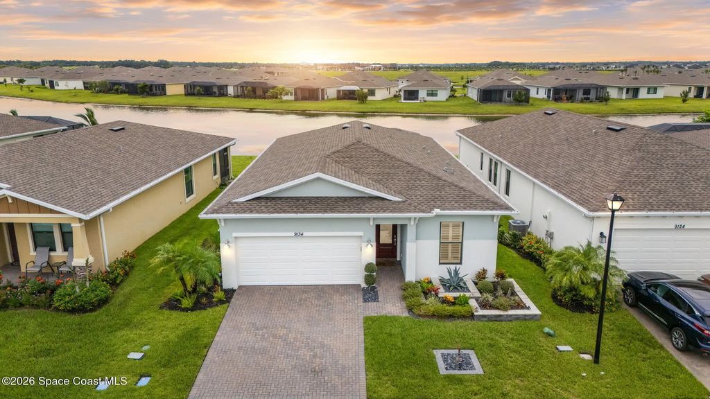 9134 Alister Drive, Melbourne