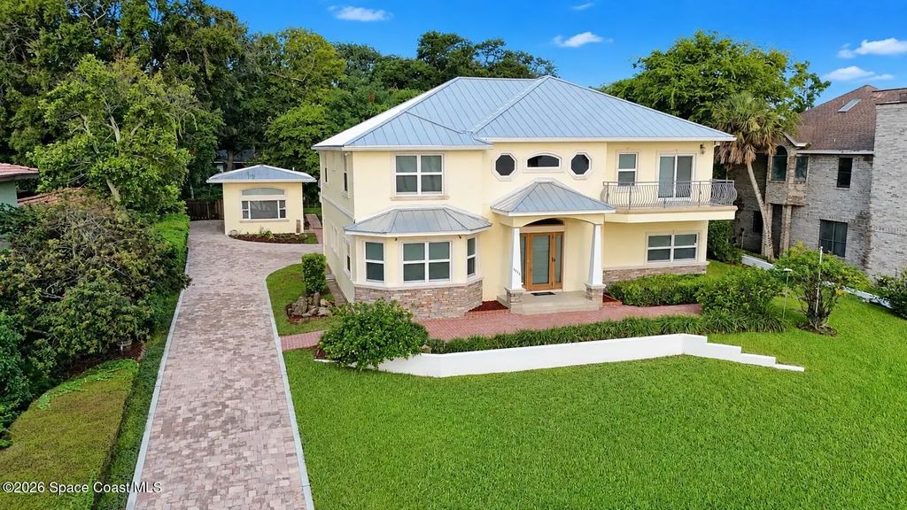 1613 N Indian River Drive, Cocoa