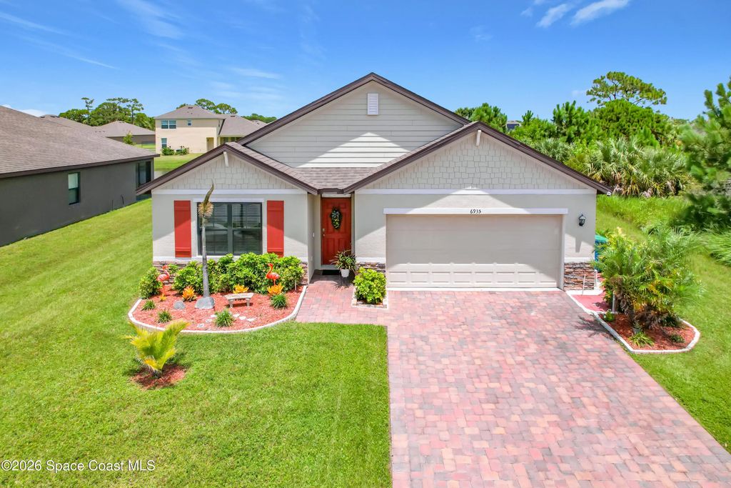 6935 Topaz Drive, Grant-Valkaria