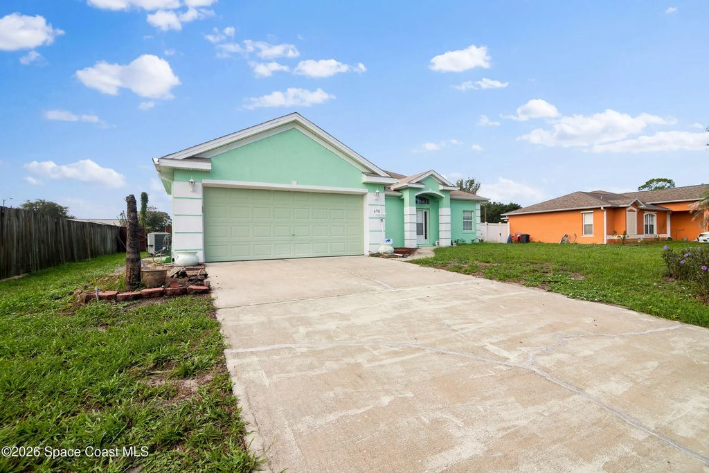 698 Thuringer Street Nw, Palm Bay