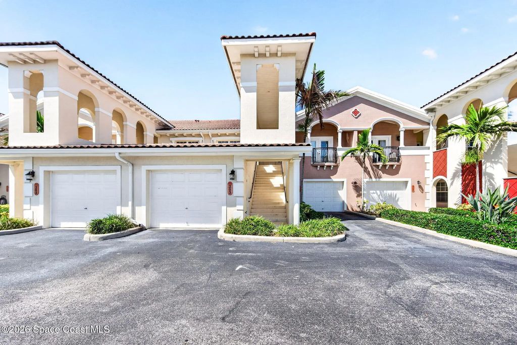 115 Lancha Circle 203, Indian Harbour Beach