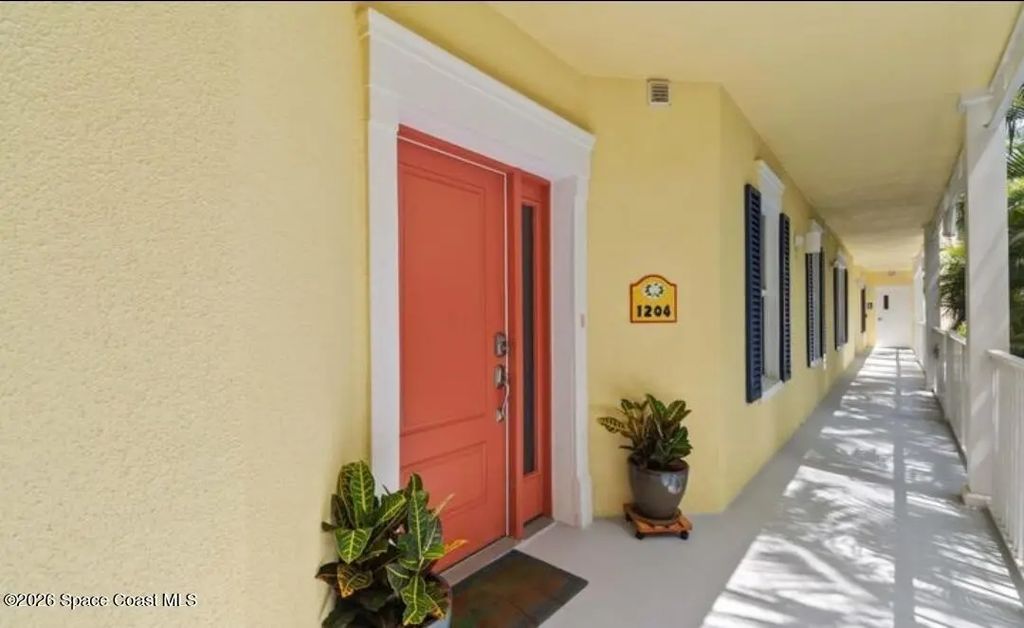 1 Eighth Avenue 1204, Indialantic
