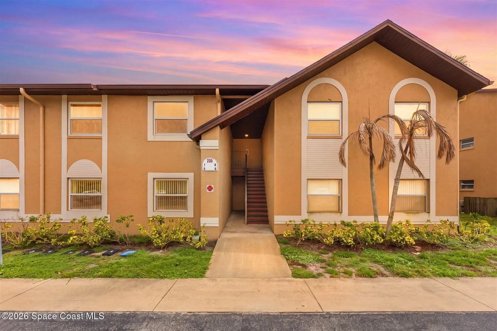 235 Spring Drive 5, Merritt Island