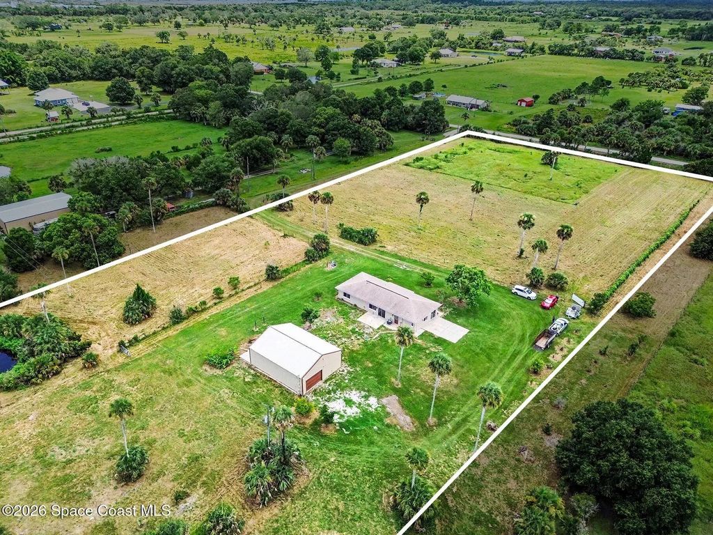 3240 Coral Avenue, Mims