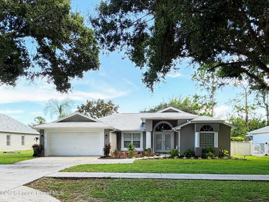 7729 Greenboro Drive, West Melbourne