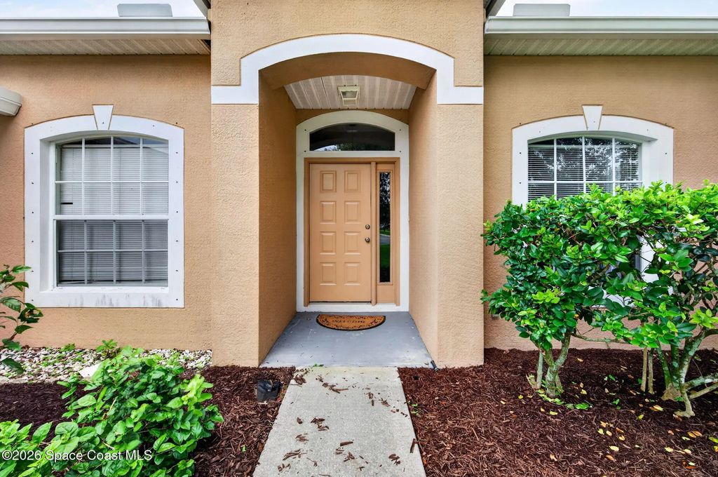 903 Del Mar Circle, West Melbourne
