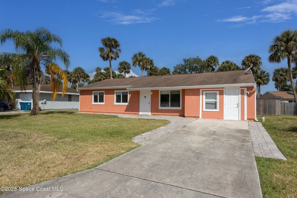 1203 Linmoor Circle Ne, Palm Bay