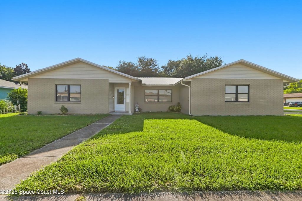 2045 Alexander Drive, Titusville