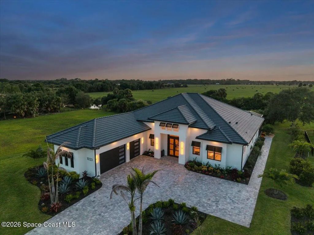 1023 W Polo Grounds Drive, Vero Beach