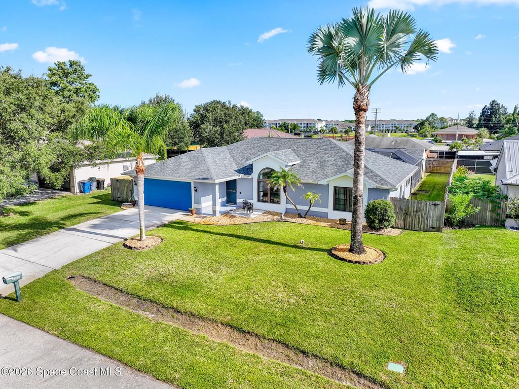 960 Fairhaven Street Ne, Palm Bay