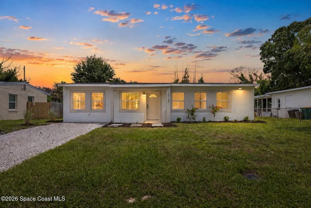 1709 Wayne Drive, Melbourne
