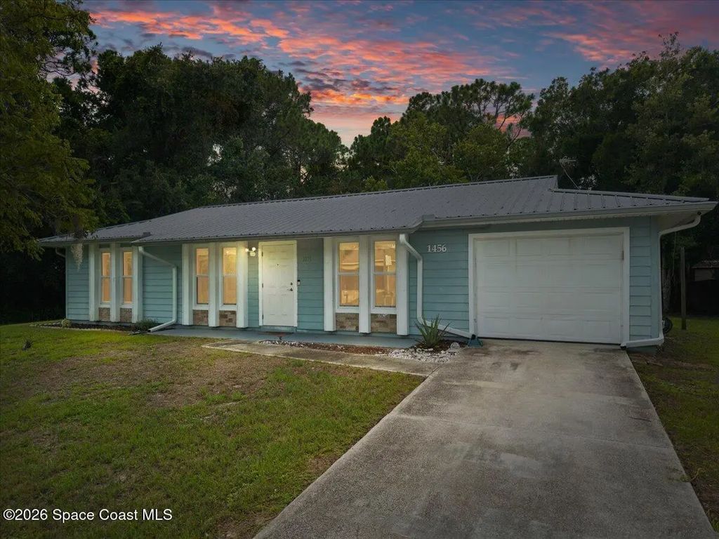 1456 Saxony Road Sw, Palm Bay