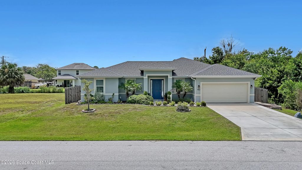 950 Tahiti Avenue Se, Palm Bay