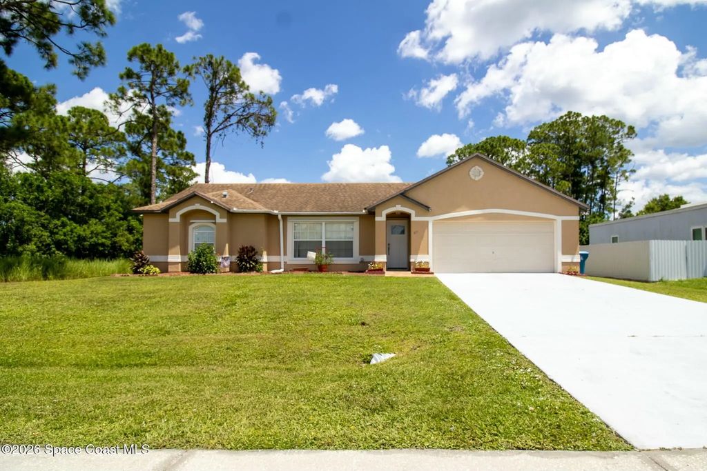 671 San Filippo Drive Se, Palm Bay