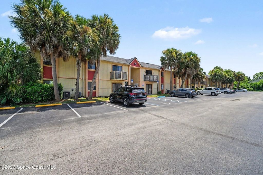 2130 Forest Knoll Drive Ne 30-201, Palm Bay