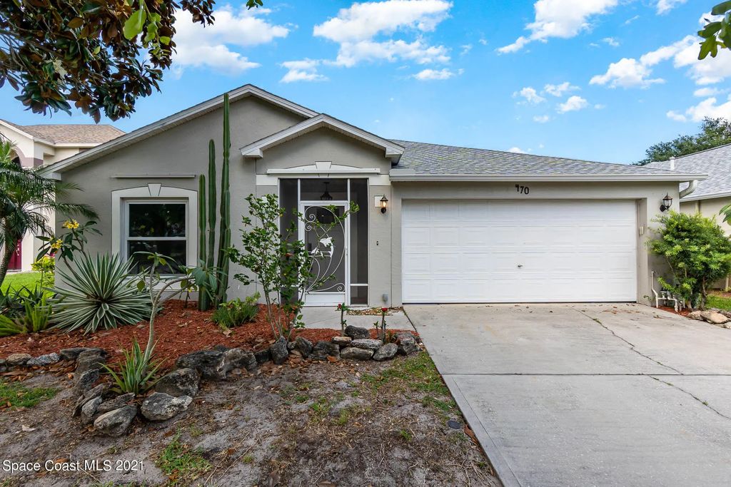 470 Wickham Lakes Drive, Melbourne