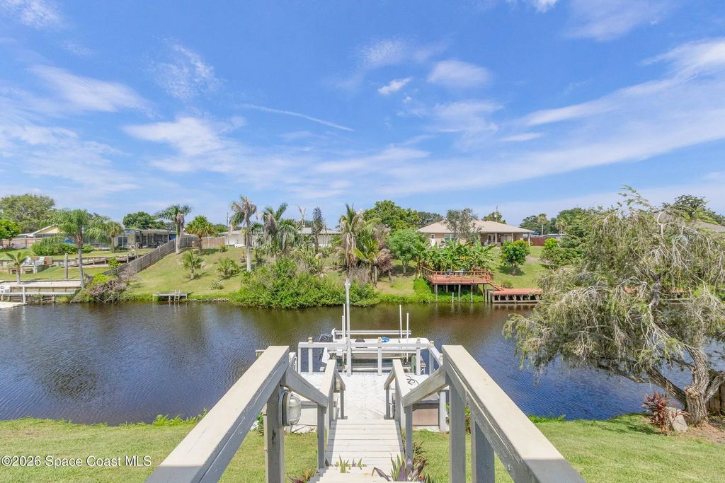 889 Vance Circle Ne, Palm Bay